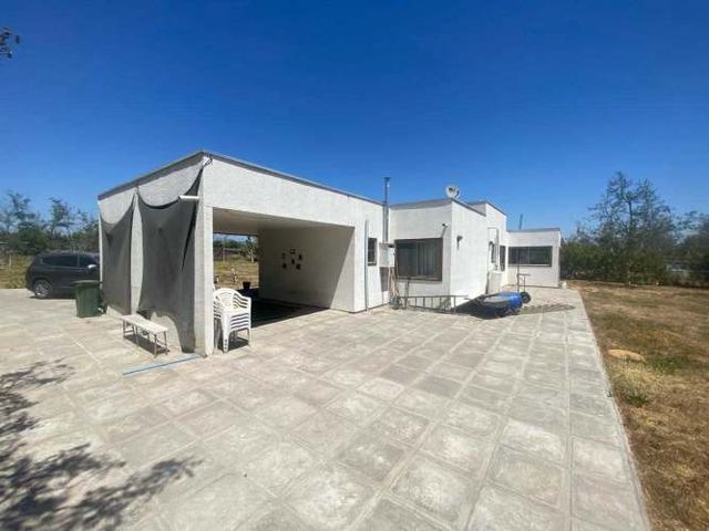 Tu Oasis en Peñaflor: 5.000 m² de Naturaleza (63059)