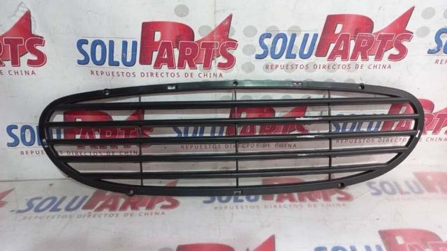 REJILLA CENTRAL DELANTERA PARA CHERY IQ 1.1 0.8