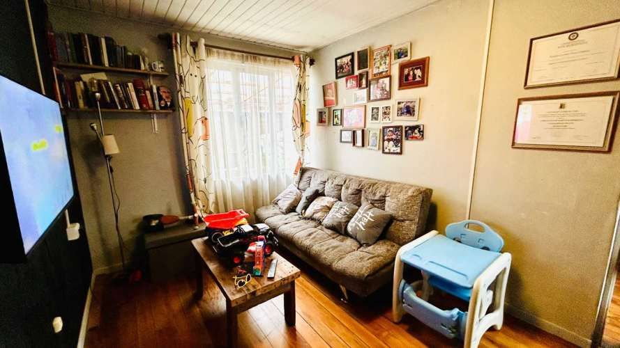 Casa potencial comercial,  pasaje Mackenna (63308)