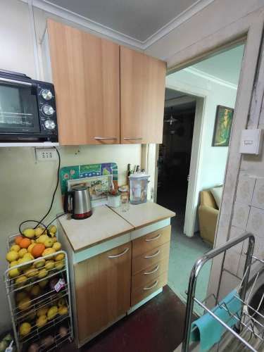 CENTRAL BARRIO - CASA CON GRAN TERRENO !! (63852)