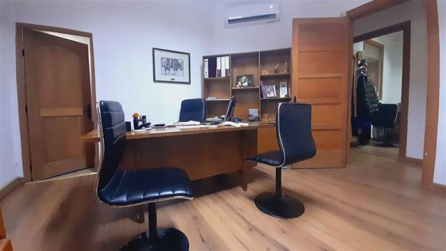 OFICINA Emilio Vaisse / Malaquías Concha