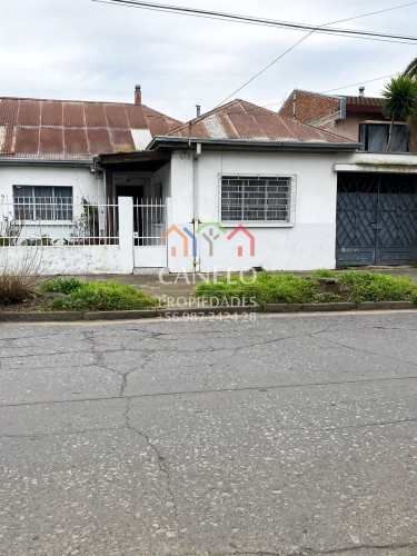 Se Vende Céntrico Terreno Con Casa, En Chillán.