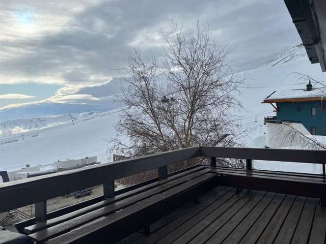 DEPARTAMENTO La Parva a media cuadra de canchas de Ski