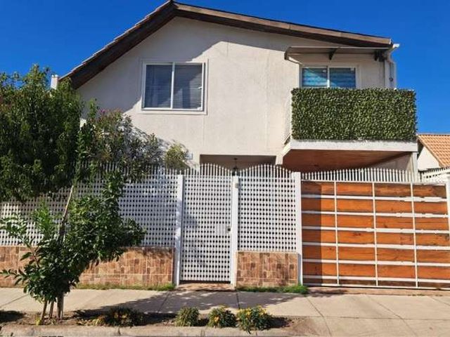 CASA Presbitero Felix Zaragoza con calle Presidente Jorge Montt Malloco