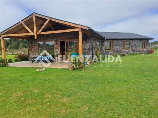 CASA Parcelación al lado del Club de Golf