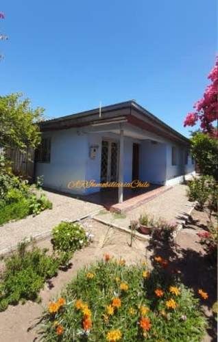 CASA AISLADA GRAN TERRENO 4D 1B 6 ESTC  MACÚL