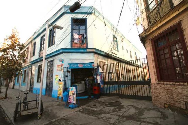 Casa con espacios para rentar (66351)