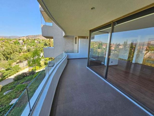 Cercano Colegio Mayflower, Mall Pie Andino (66635)