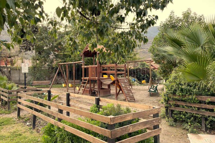 SECTOR EL CARMEN, MODERNA CASA 4D (66893)