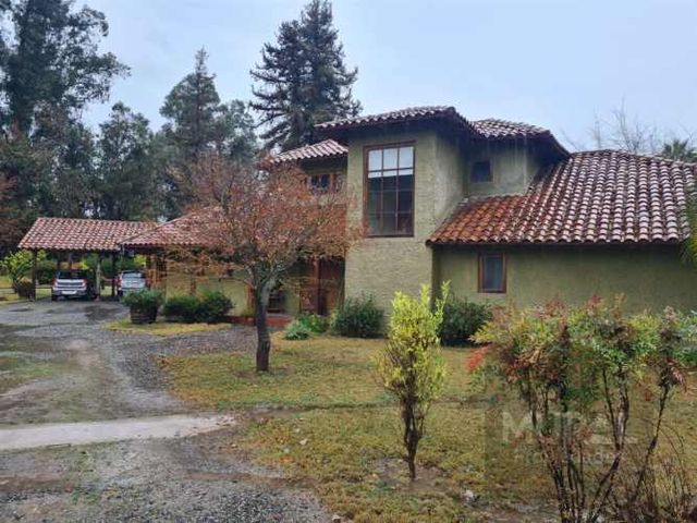 CASA Lonquen con Cruce Calera de Tango Supermercado Santa Isabel