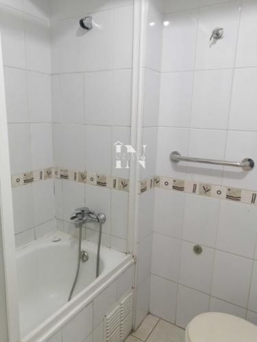 VENTA AMPLIO DEPARTAMENTO DE 4 DORMITORIOS (67199)