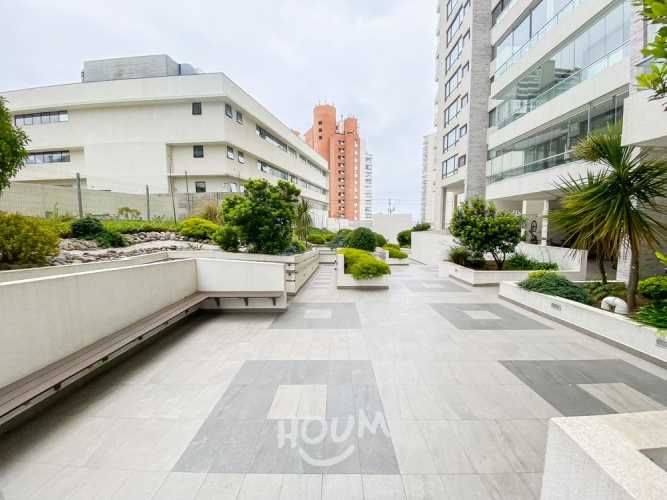 Departamento en Avenida Edmundo Eluchans