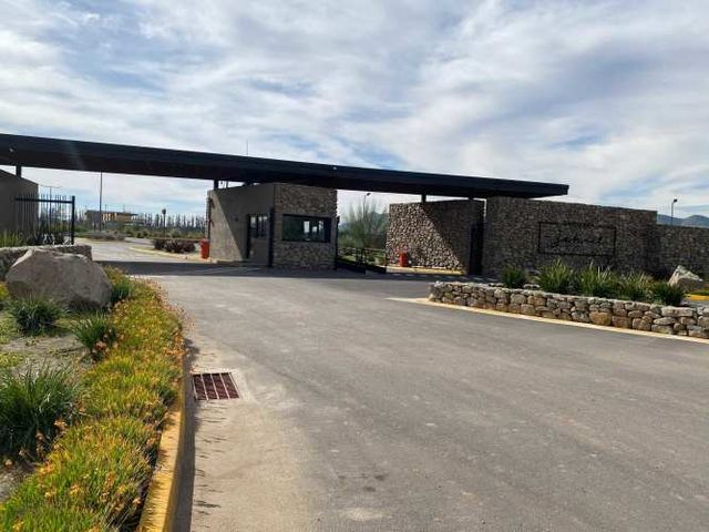 Parcela 5596m2, condominio Hacienda Jahuel  (67645)