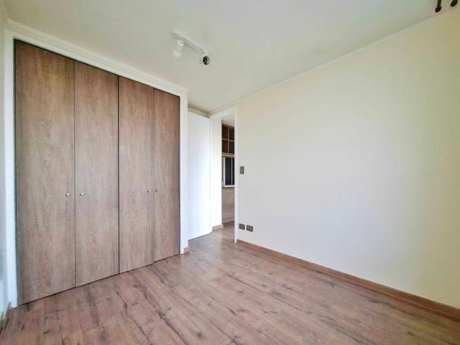 Cuarta Avenida 1350 [487-4]