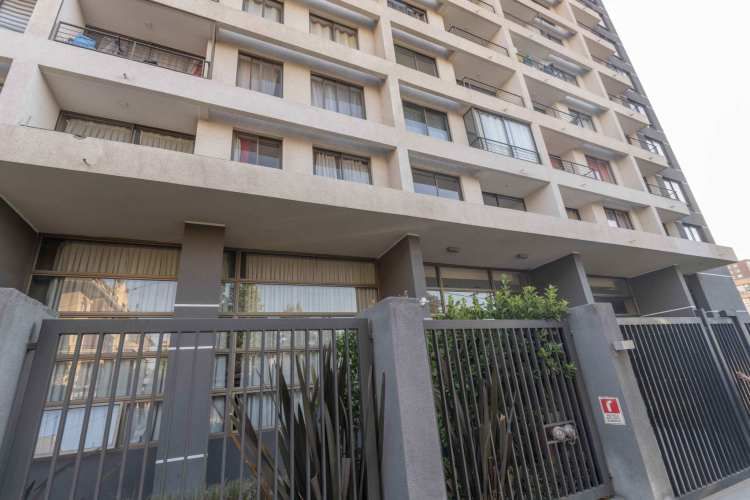 Cuarta Avenida 1350 [487-4]