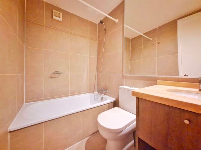 Cuarta Avenida 1350 [487-4]