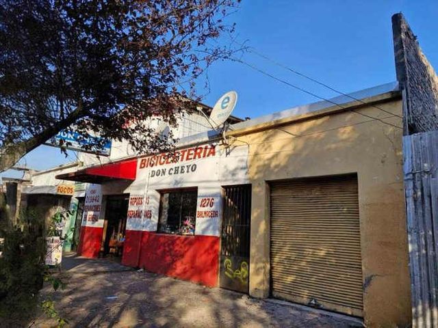 VENDO AMPLIA PROPIEDAD EN CALLE BALMACEDA  (68717)