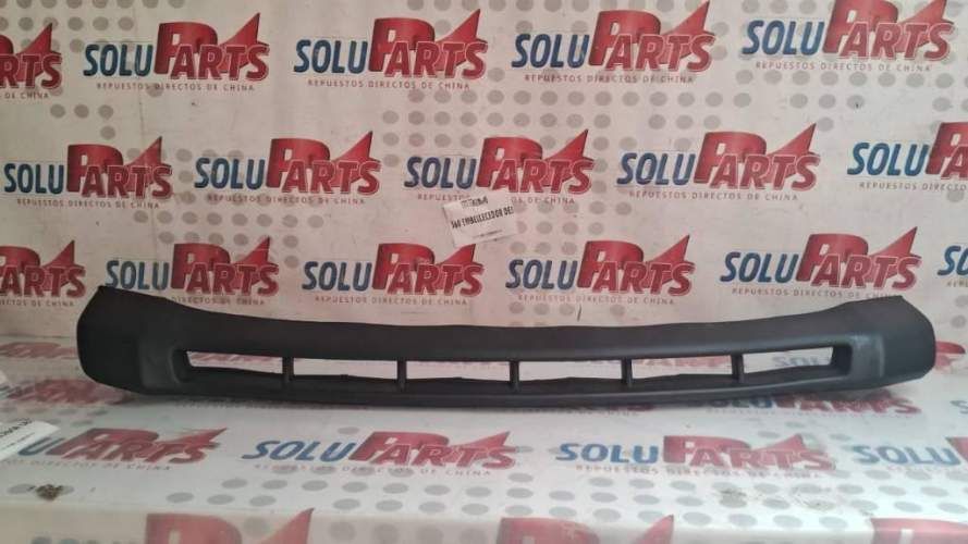 EMBELLECEDOR DELANTERO PARA 560
