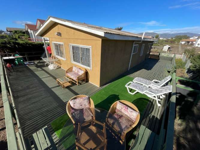 Cabaña en maitencillo 4d 2b 8 E (69852)