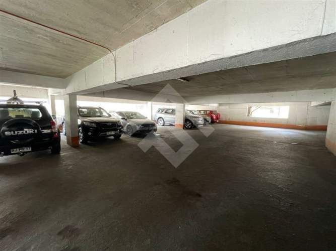 ESTACIONAMIENTO COMPAÑIA