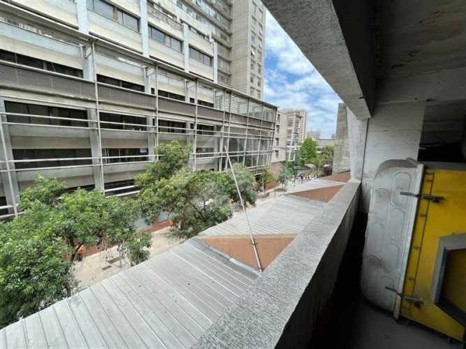 ESTACIONAMIENTO COMPAÑIA