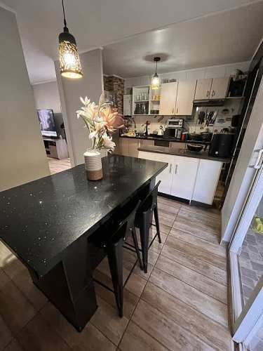 SE VENDE CASA ESQUINA 4D+3B SAN BERNARDO