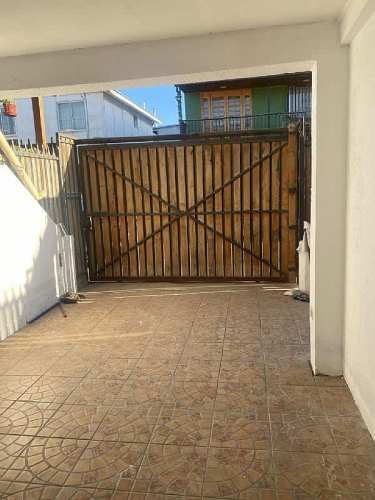 CASA AMPLIA BUEN PRECIO