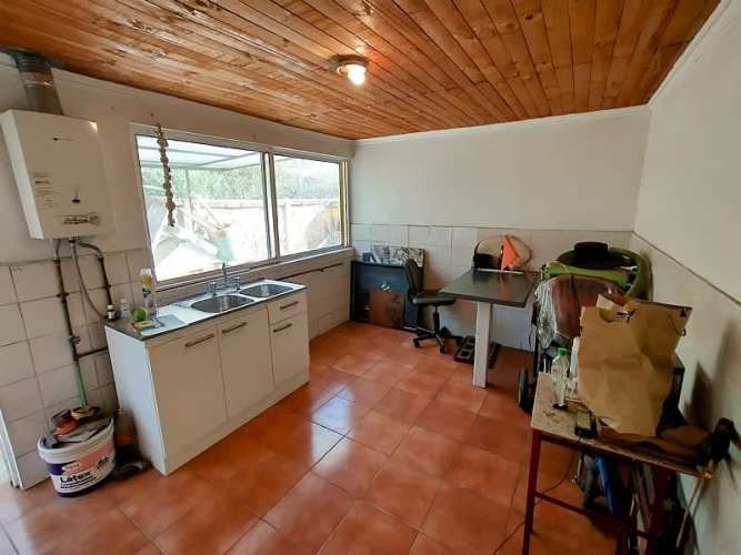 CASA DE 2 PISOS EN ÑUÑOA 4D/2B DE 220M2