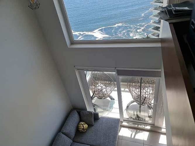 SE VENDE DUPLEX 1D 2B REÑACA NORTE VISTA AL MAR