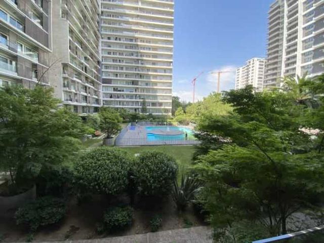 BELLO DPTO. EN AV. MACUL CON QUILÍN