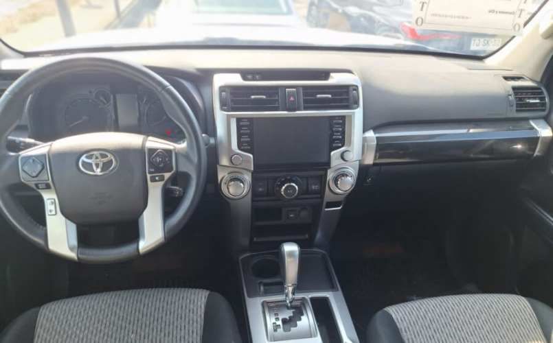 TOYOTA 4RUNNER SR5 4X2 4.0 FULL AUT. AÑO 2022
