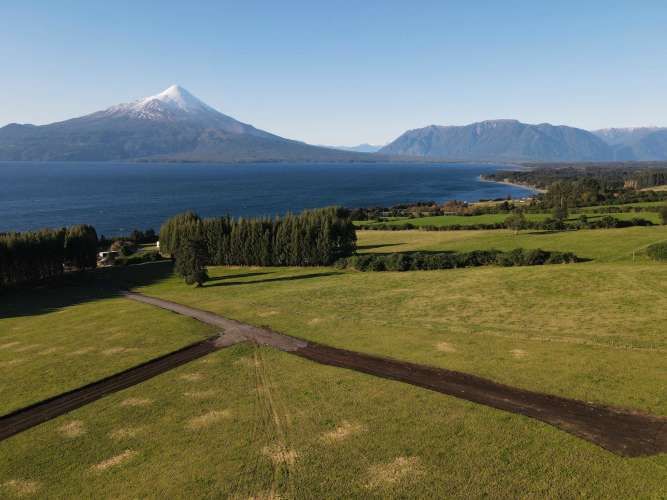Parcelas vista al lago y volcan Puerto Varas (71041)