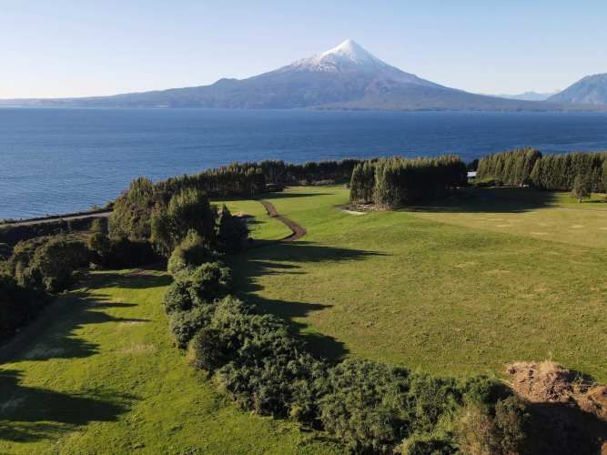 Parcelas vista al lago y volcan Puerto Varas (71041)