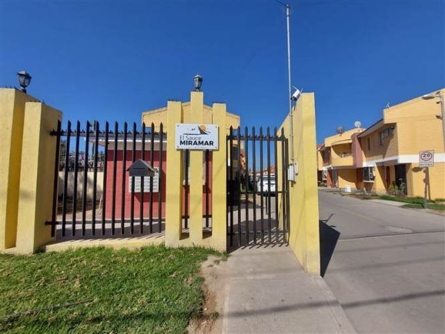 CASA Condominio El Sauce De Miramar