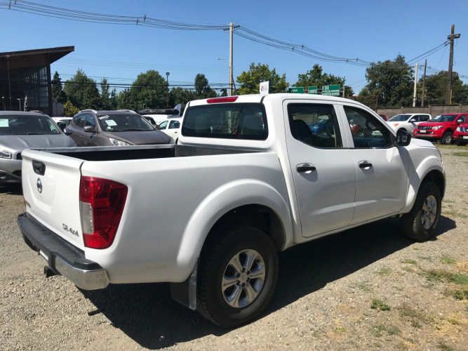 NP300 EX DCAB 4 X 4 AÑO 2020