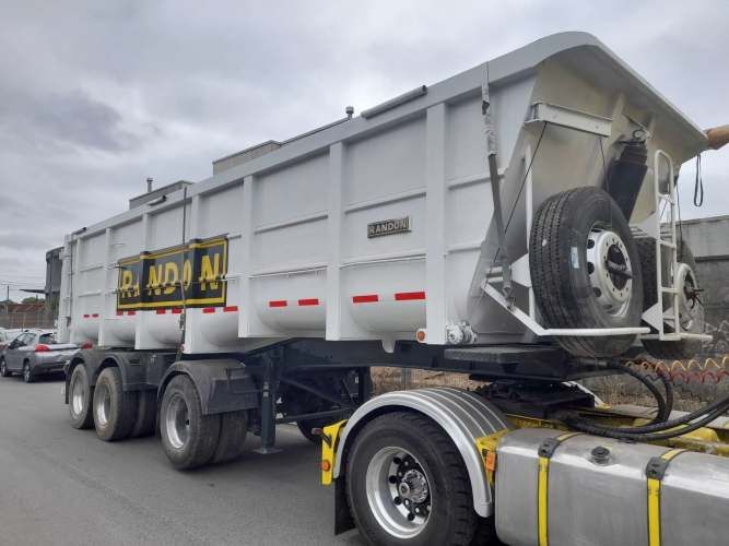 SCANIA R420 AÑO 2009 Y BATEA RANDON