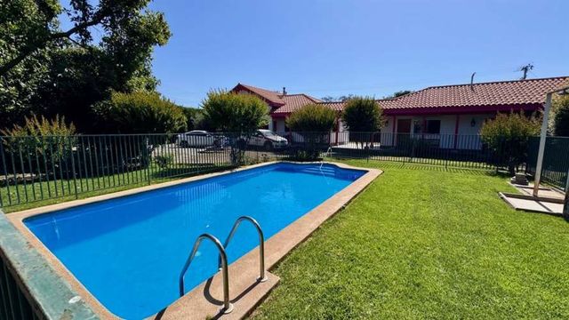 PARCELA Avda. Eastman a pocos minutos de centro Limache y Olmué