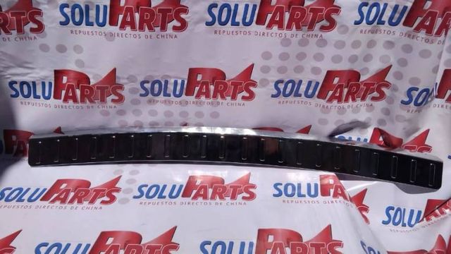 EMBELLECEDOR TRASERO CROMADO PARA CX70