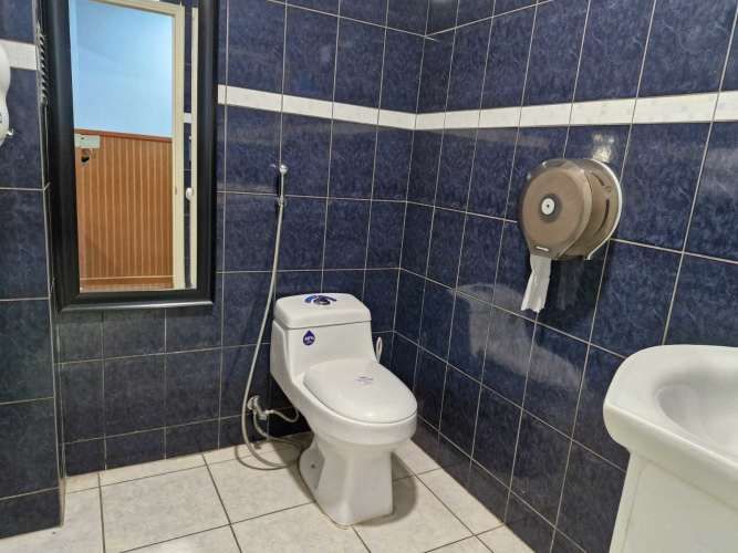 Casa con Giro Comercial  (73438)