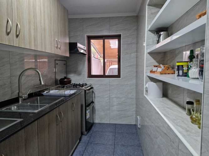 Casa con Giro Comercial  (73438)