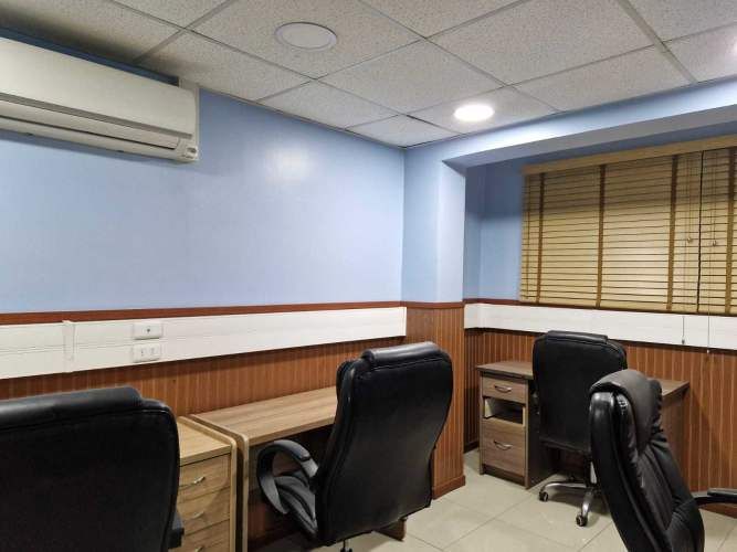 Casa con Giro Comercial  (73438)