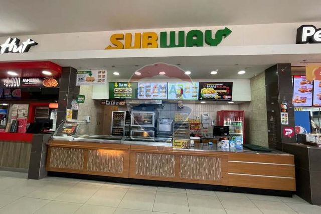 Local habilitado para subway midmall maipu