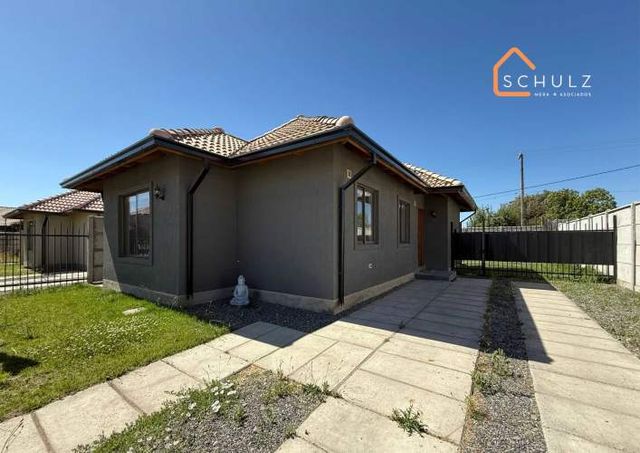 Casa en Condominio en Hacienda Esmeralda (73748)