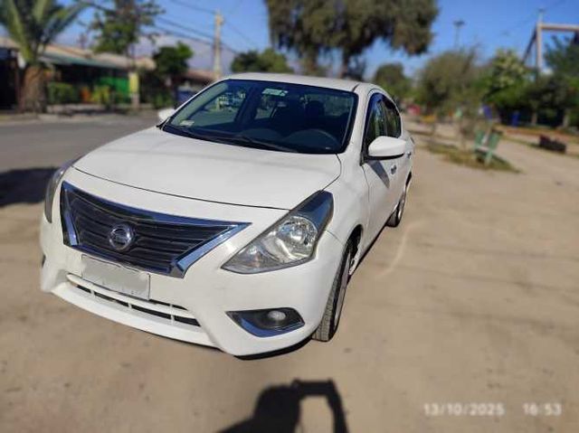 NISSAN VERSA 2015