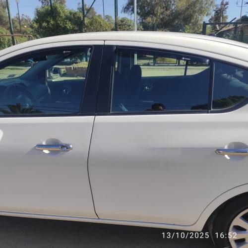 NISSAN VERSA 2015