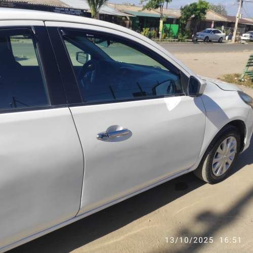 NISSAN VERSA 2015