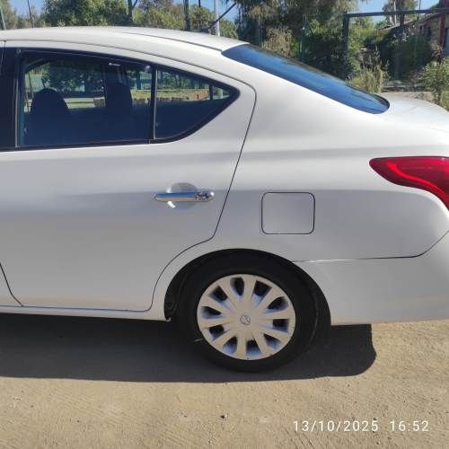 NISSAN VERSA 2015