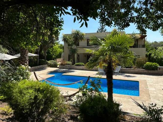 OTROS Condominio El Refugio I