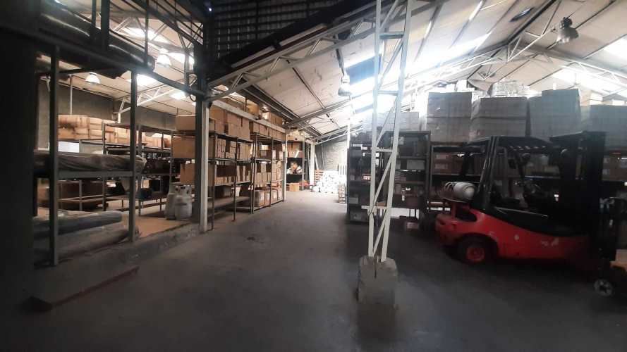 amplia bodega, taller, local comercial ,  (74980)