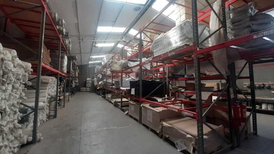 amplia bodega, taller, local comercial ,  (74980)